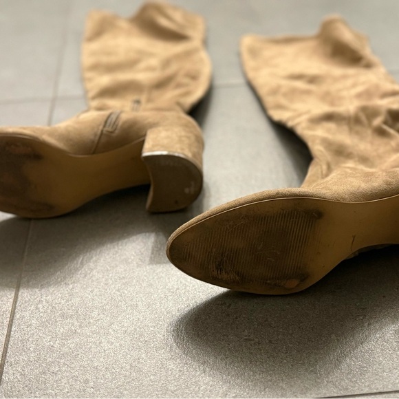 Marc Fisher cream suede boots size 7.5 - Picture 2 of 2